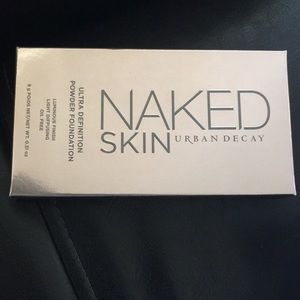 URBAN DECAY ULTRA DEFINITION POWDER FOUNDATION